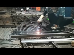 303 kênh đường đi bộ ốp an toàn nhựa ốp an toàn không trượt ốp chân cầu thang đục