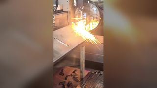 Tấm hàng rào sân vườn bằng thép mạnh mẽ và phong cách